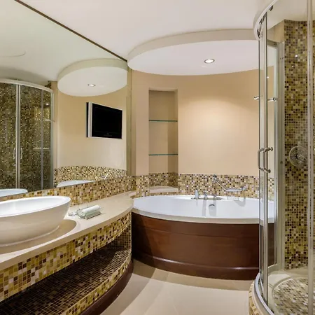Gulf Hotel Bahrain Convention And Spa Manama Exterior photo