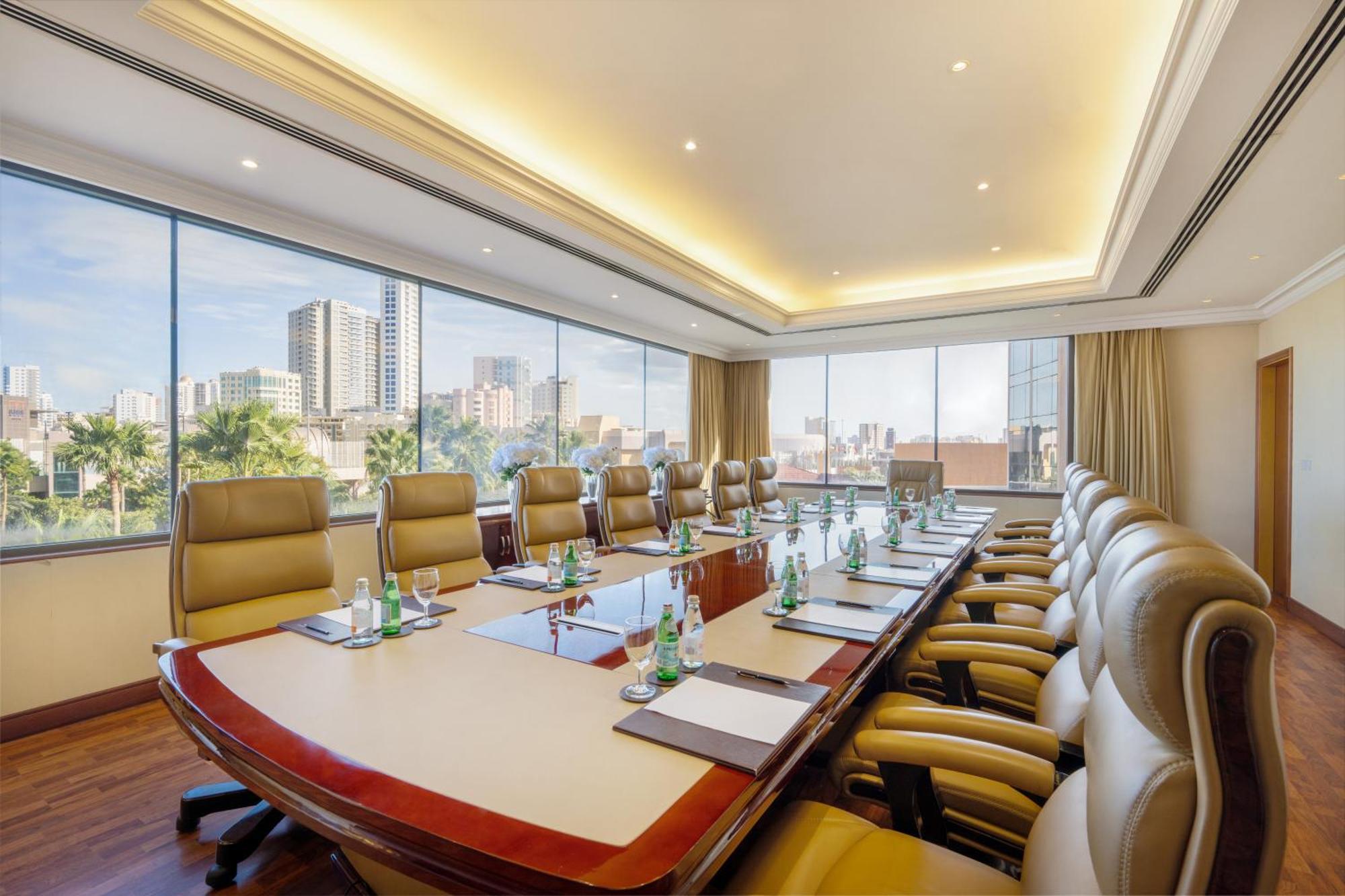 Gulf Bahrain Convention And 5*