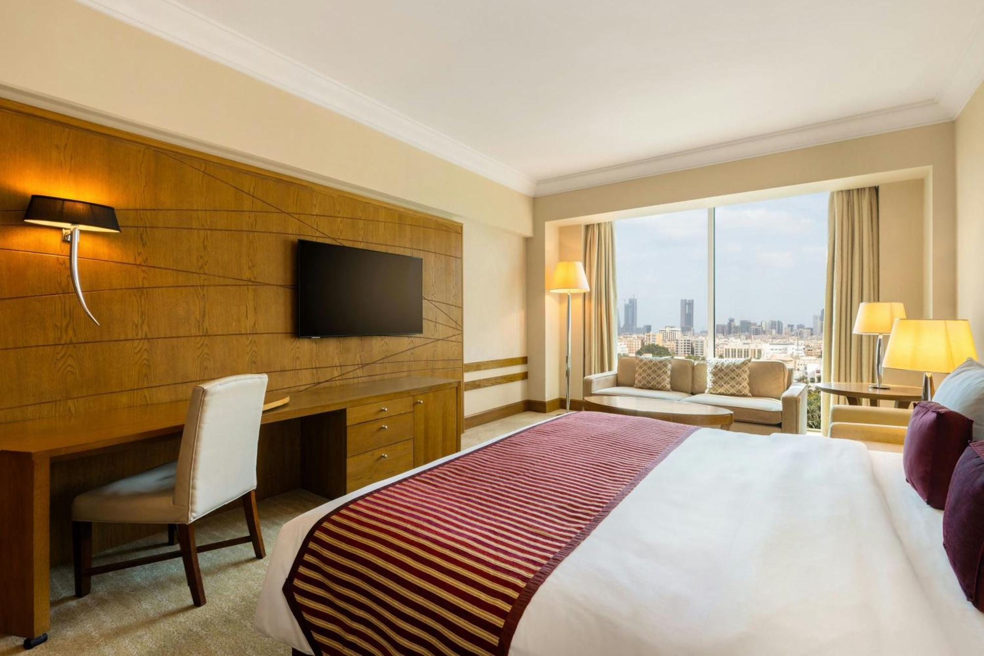 Gulf Bahrain Convention And Hotel 5*